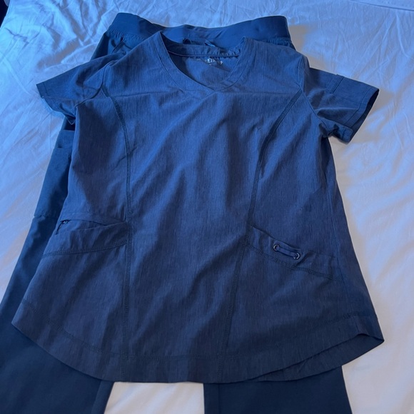 Scubletics medium top and bottom - Picture 1 of 3